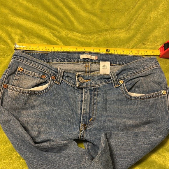 Well Loved Vintage Levi Low Flare Jeans Sz 16 - Picture 10 of 11